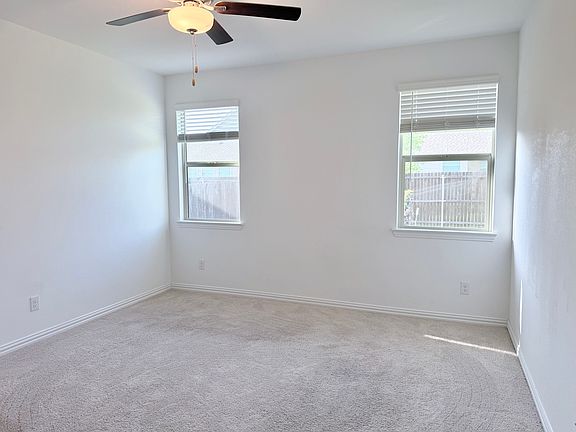 5th image of 1200 Mahogany Ln