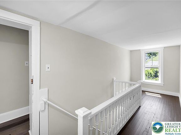 5th image of 265-267 E Bertsch St #4