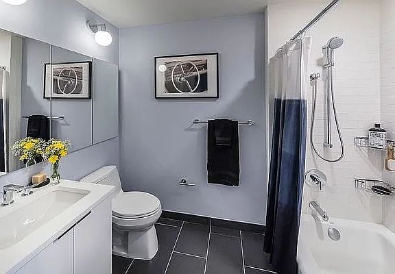 5th image of 45 Hoyt St APT 25F