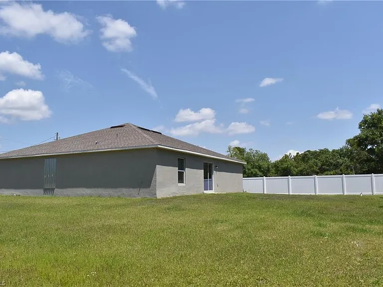 4795 Lacoco St — Photo 8