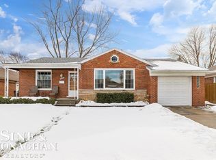 21604 Benjamin St, Saint Clair Shores, MI