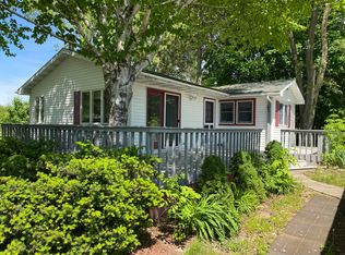 6234 Bayou Dr, Cheboygan, MI 49721