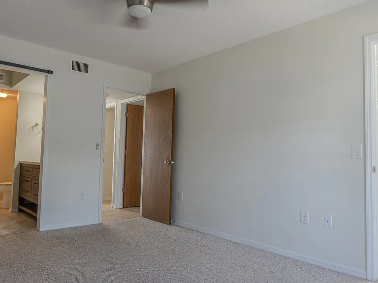 7020 US Highway 1 #102 — Photo 15
