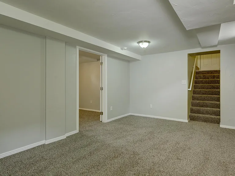 3460 W Clyde Pl — Photo 18
