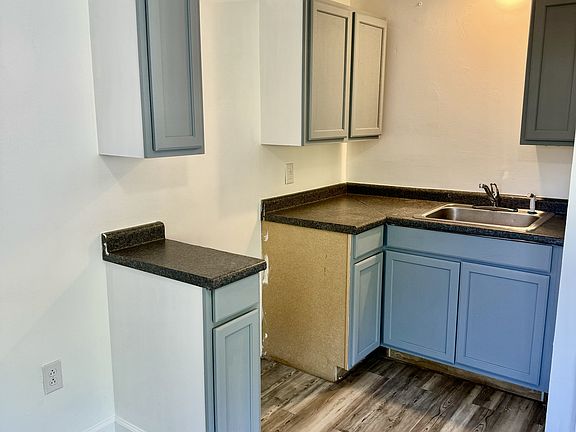 4th image of 4240 Washington St W APT A
