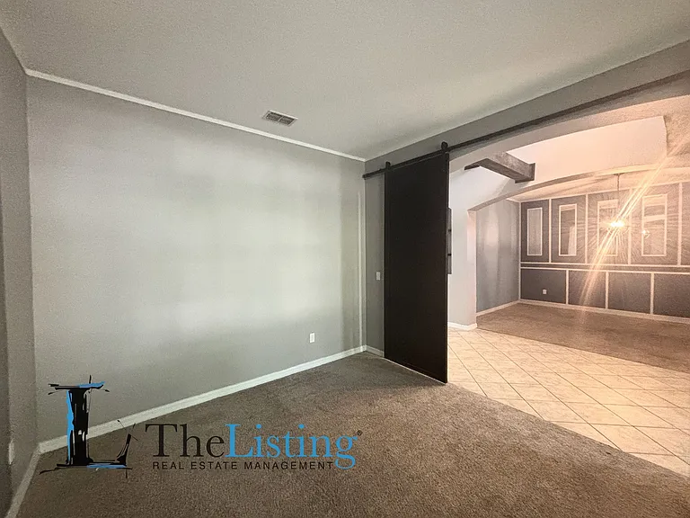 3795 Marietta Way — Photo 7
