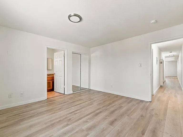 9212 Avalon Blvd #1 — Photo 4