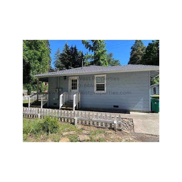 Building Photo - 3178 Cedar Ravine Rd
