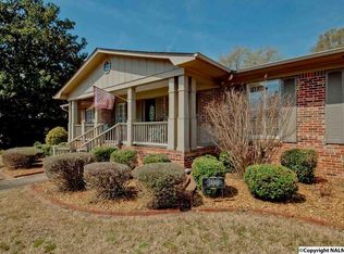 300 Homewood Dr SE, Huntsville, AL 35801