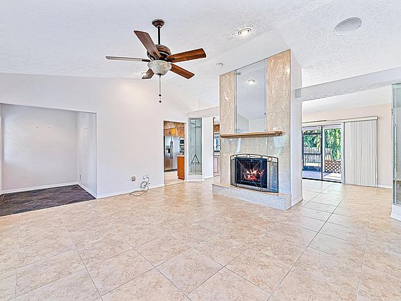 4th image of 1293 SW Naomi Street