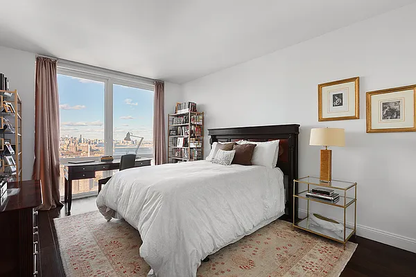 Sold by Compass | media 23