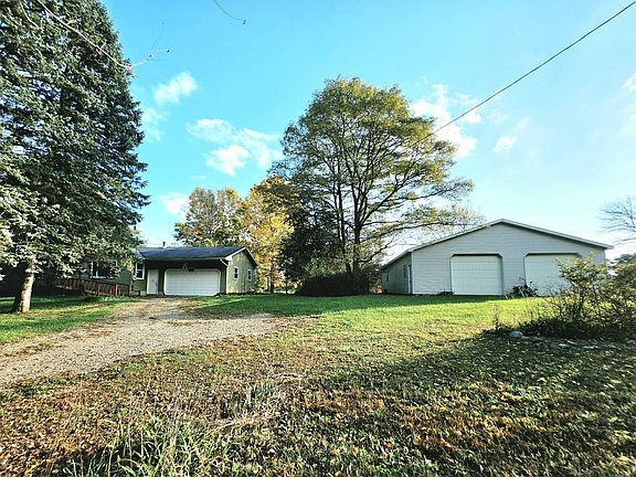 3rd image of 14651 Peckham Rd
