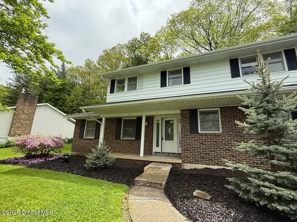 804 Rosewood Terrace, Endicott, NY 13760