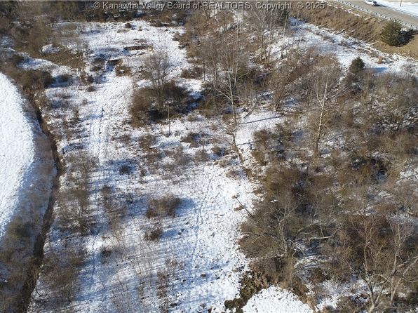 50 Pine Grove Rd, Amma, WV 25005