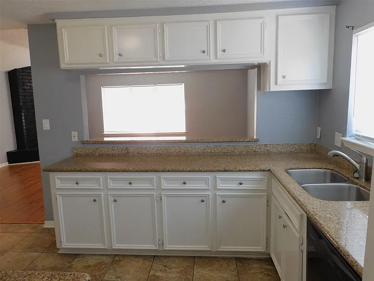 1338 Leadenhall Cir — Photo 6