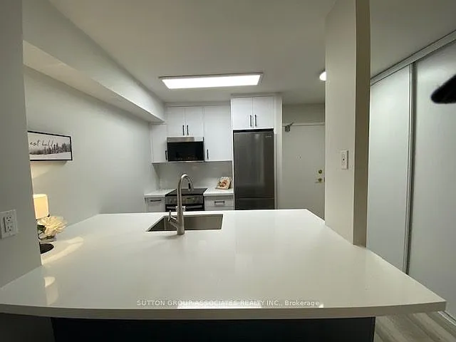 95 Prince Arthur Ave #327 — Photo 9