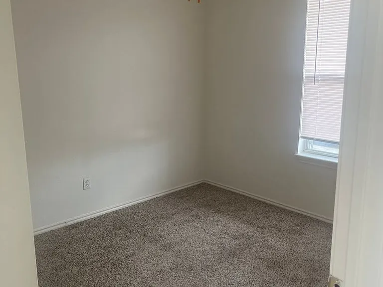3114 Oak Ln #A — Photo 3