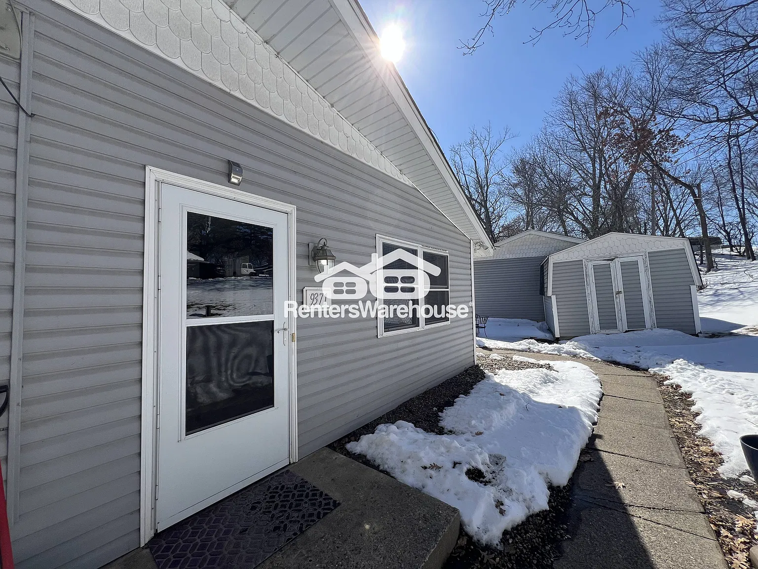 Charming 3 Bdrm / 2 Bath Home in Prior Lake available December 1st — Photo 3