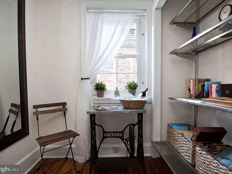 1221 Panama St — Photo 11