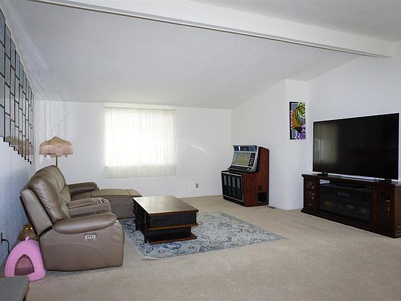 5th image of 1225 Vienna Dr Space 671