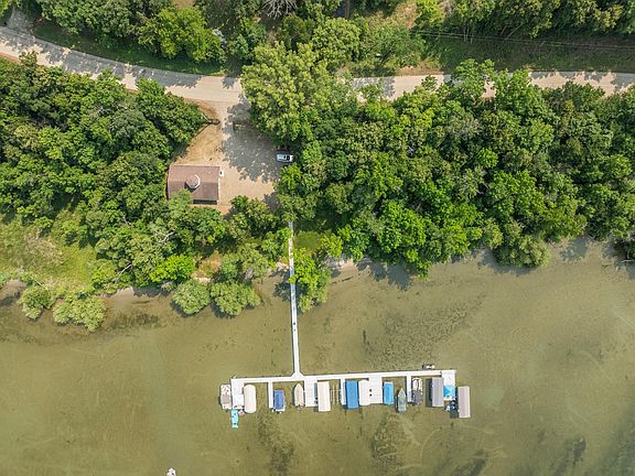 3rd image of 24005 Sandy Beach Dr