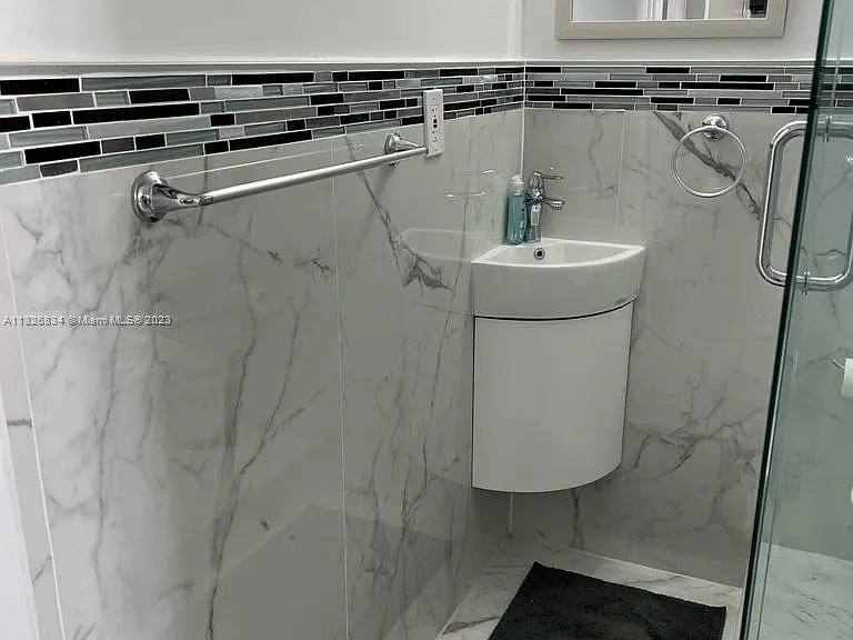 3725 S Ocean Dr #1503 — Photo 11