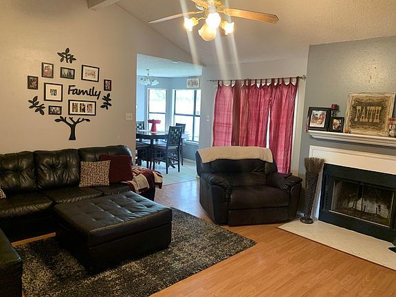 2nd image of 2617 Regent Blvd