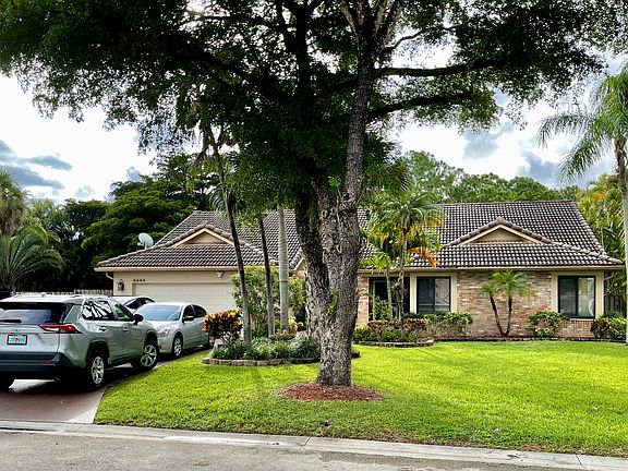 4th image of 4644 NW 60th Ln