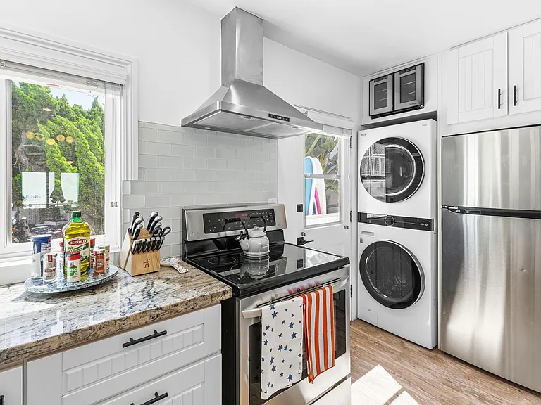 1311 La Palma St #7 — Photo 40