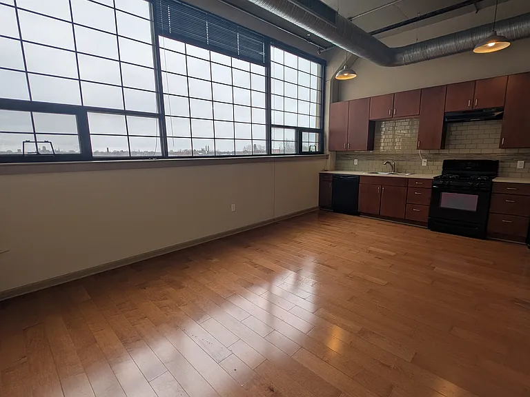 Seneca Street Lofts — Photo 22