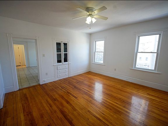 5th image of 2 Greenwood St #3