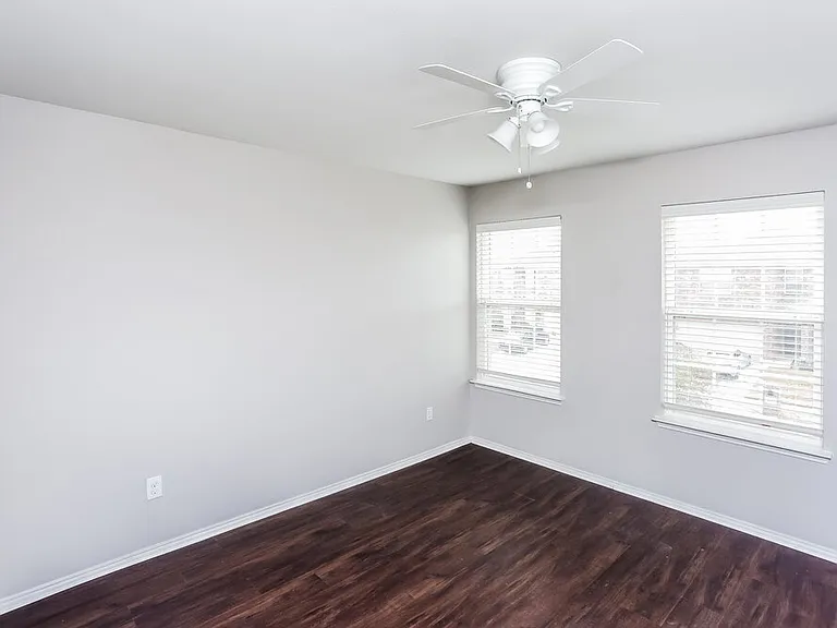 5000 Caraway Dr — Photo 11