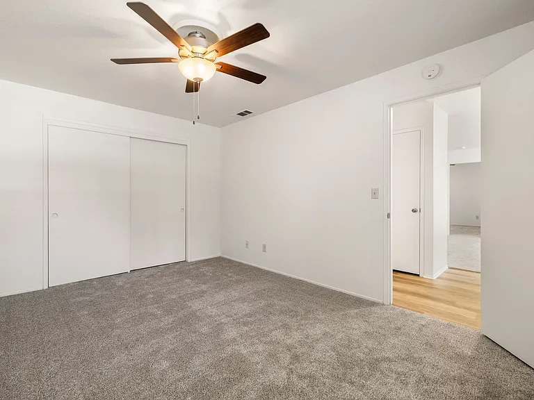 Amanda Place Apartments — Photo 74