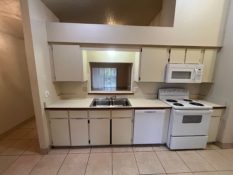 10413 Cresto Del Sol Cir — Photo 7