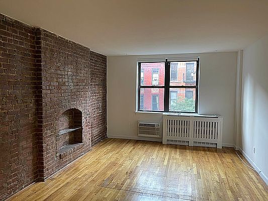 1st image of 307 E 89th St APT 4D
