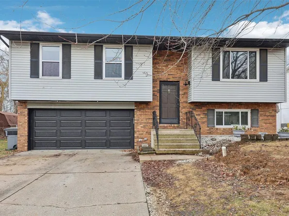2116 Tampico Dr, Belleville, IL 62221