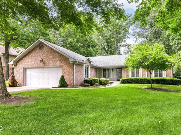 7062 W Christian Dr, New Palestine, IN 46163