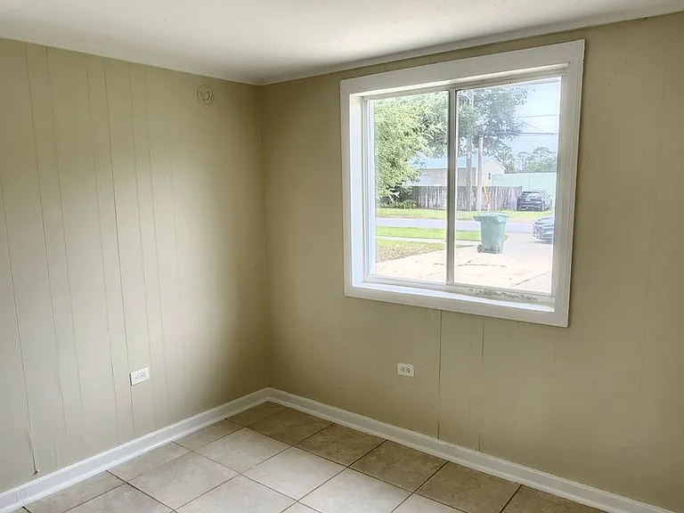 606 Chaseville St — Photo 15