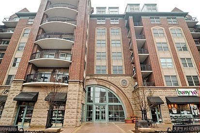 1st image of 44 N Vail Ave APT 215