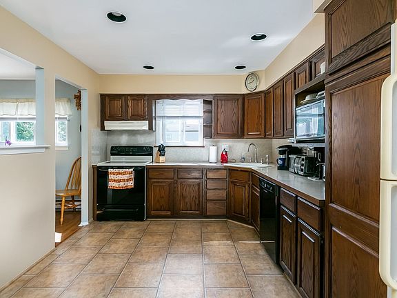 5th image of 645 N Kings Ave