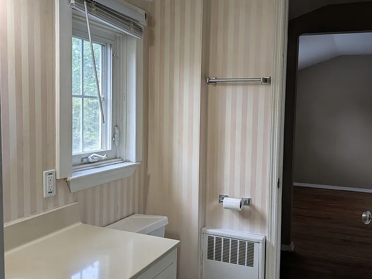 53 Odaniel Ave — Photo 20