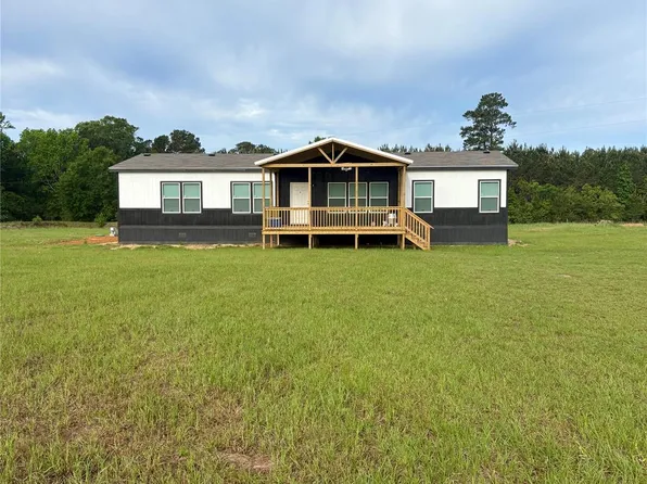 2854 Benny Griffin Rd, Livingston, TX 77351