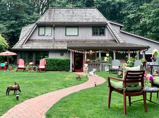 4145 Lytle Rd NE, Bainbridge Island, WA 98110