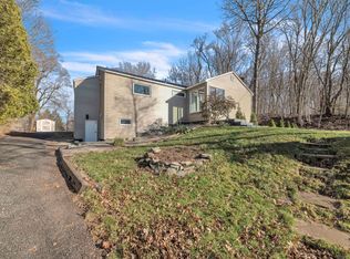 550 East St N, Suffield, CT 06078