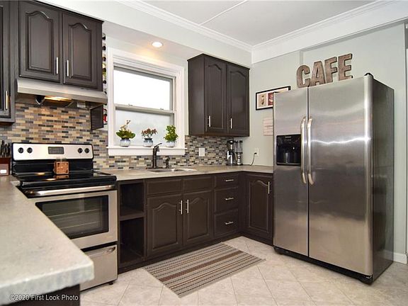 5th image of 40 Cliffdale Ave