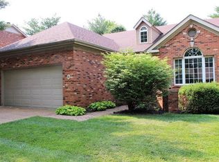 12 Pine Hollow Ct, Edwardsville, IL