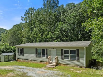 35 Dupont Estates Dr, Hendersonville, NC, 28739