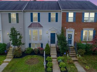 14070 Darkwood Cir, Centreville, VA 20121