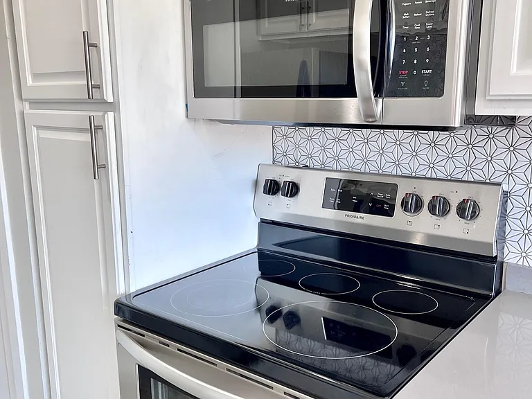 2625 E Turney Ave #1 — Photo 13