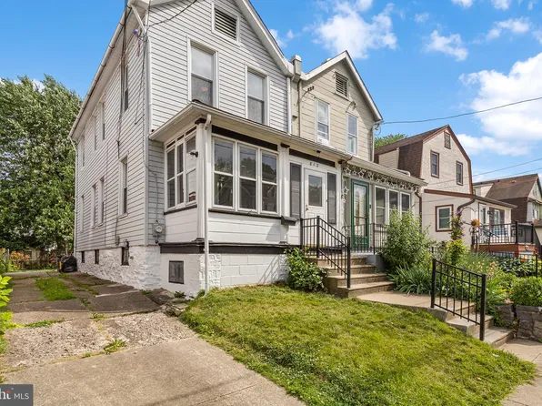 812 North St, Collingdale, PA 19023